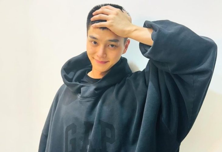 Song Kang Begins Military Service and Promises He Will Be Back