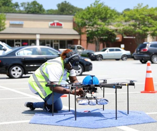 Máy bay không người lái bắt đầu dịch vụ vận chuyển máy bay không người lái ở Bắc Carolina