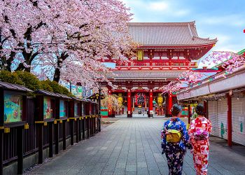 Khám phá ngôi chùa cổ Asakusa Kannon Nhật Bản