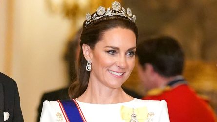 Kate Middleton và chiếc vương miện “bị lãng quên” trong bữa tiệc tại Cung điện Buckingham