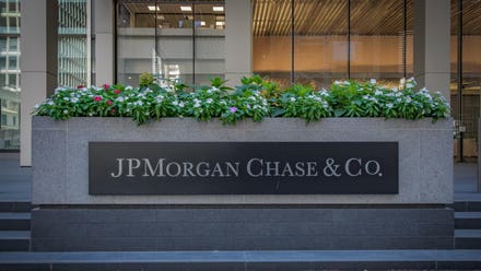 JPMorgan sẽ trả cho Quần đảo Virgin khoản bồi thường 75 triệu đô la sau vụ kiện của Jeffrey Epstein