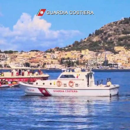 Kỹ thuật thực thi trong số những người mất tích sau khi Luxury Bayesian Yacht Sinks off Coast of Sicily