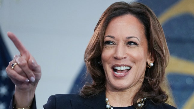 Chương trình nghị sự kinh tế mù chữ của Kamala Harris sẽ chỉ làm cạn tài chính của người Mỹ nhiều hơn