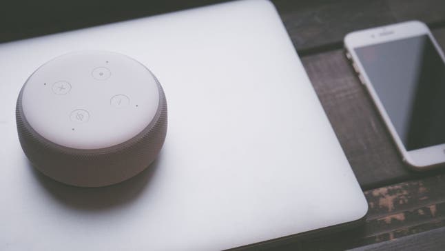 7 điều bạn không bao giờ nên hỏi Siri, Google Assistant hay Alexa