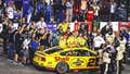 Joey Logano phạt 50 ngàn đô của NASCAR cho những hành động sau cuộc đua ở Richmond