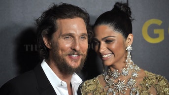 Vợ của Matthew McConaughey, Camila tiết lộ chồng là người 'trái ngược' với tính cách 'lên đỉnh'