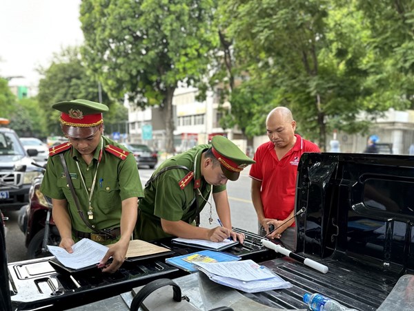 Xử lý 448 trường hợp vi phạm Luật Giao thông đường bộ