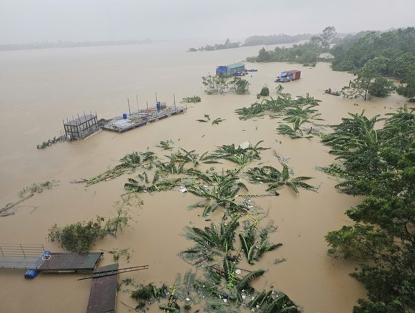 Hà Nội: cấm các phương tiện thuỷ nội địa hoạt động trên sông, hồ