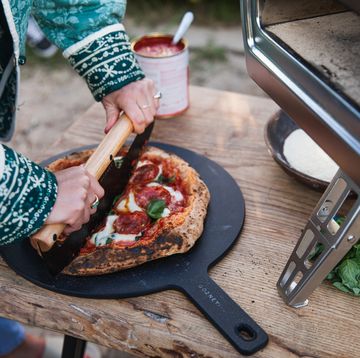 11 pizza ngay cả phụ tùng giúp bạn chủ nhà