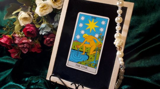 Giải Mã Ý Nghĩa Lá Bài Tarot Ngôi Sao