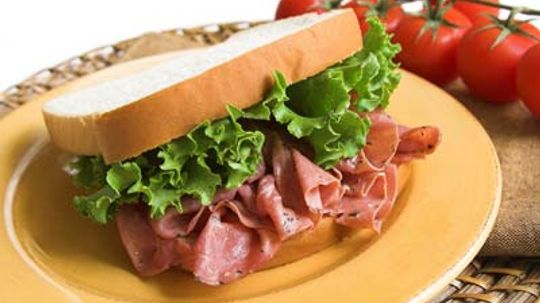 Chính xác thì pastrami là gì?