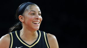 Candace Parker, 3 lần WNBA và 2 lần Nhà vô địch Olympic, đã đến lúc nghỉ hưu