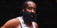 Người hâm mộ Trung Quốc đã mua 10.000 chai rượu của ngôi sao NBA James Harden trong vài giây