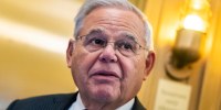 Thượng nghị sĩ Bob Menendez hiện có một đối thủ chính trong bối cảnh ngày càng có nhiều lời kêu gọi ông từ chức