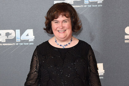 Susan Boyle như một đứa trẻ nhìn giống như em gái của Shirley Temple