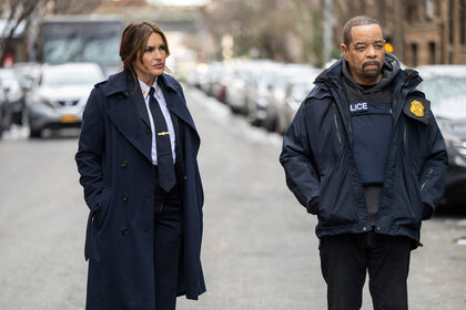 Điều gì đã xảy ra trong Luật và Thứ tự: SVU Season 25 Chung kết