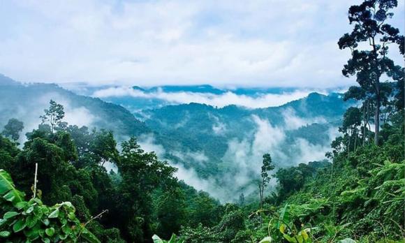 Nơi đây được mệnh danh là 'Đà Lạt thứ hai', là 1 huyện vùng biên giới, khách du lịch đông tới mức không đủ homestay để phục vụ