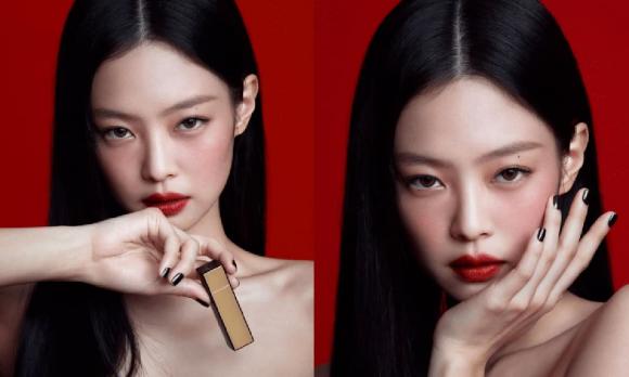 Jennie (Black Pink) xuất hiện trong loạt ảnh quảng cáo mới nhất, màu son đỏ gợi cảm lộ diện!