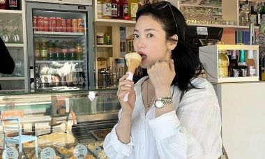 Song Hye Kyo rong ruổi Venice