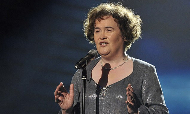 Susan Boyle trở lại sân khấu sau một năm bị đột quỵ