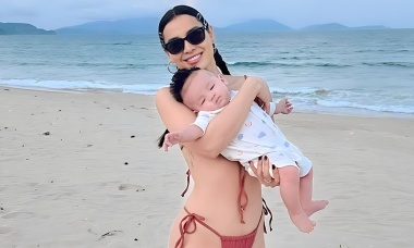 Phương Trinh Jolie diện bikini nhỏ xíu khoe dáng 'mẹ bỉm sữa'