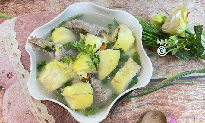 Canh sầu riêng nấu sườn