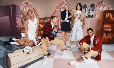 Tommy Hilfiger ra mắt BST mừng 100 năm thành lập Disney