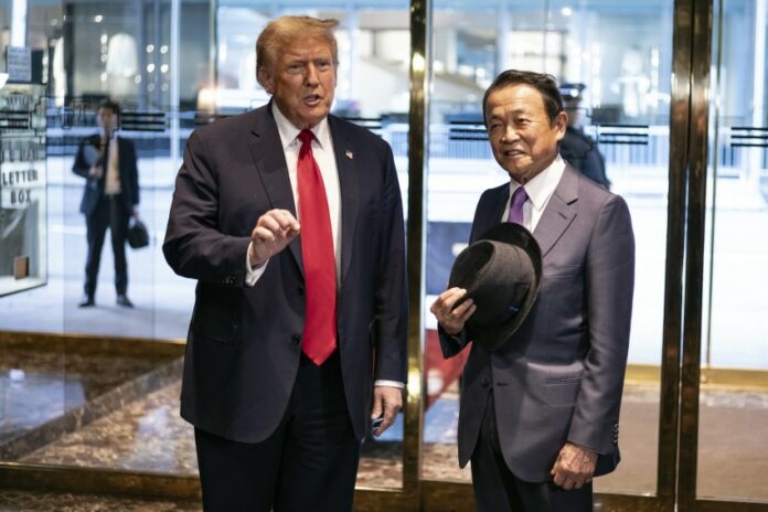 Trump gặp Taro Aso, cựu thủ tướng Nhật Bản