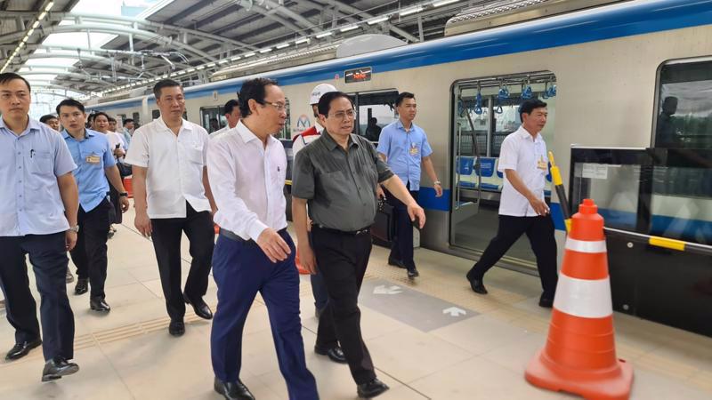 TP.HCM khẩn trương mở các tuyến buýt kết nối metro số 1