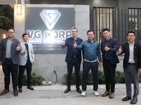 R&A officials visit Việt Nam, promising strong support to golf