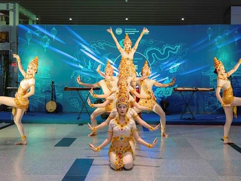 Vietnamese culture promoted at Đà Nẵng airport