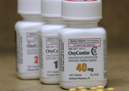 Đại lý quảng cáo cho OxyContin đồng ý trả 350 triệu USD thay vì đối mặt với các vụ kiện