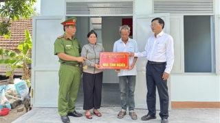 Dak Lak police build homes of compassion for poor households