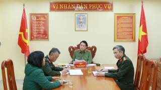 Leader of the Ministry of Public Security hosts monthly meeting with citizens