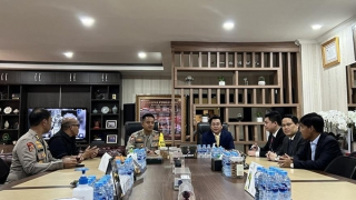 Vietnam’s local police delegation visits Jakarta Police Command