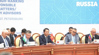 Minister Luong Tam Quang visits Russian Federation