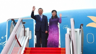 Party General Secretary and President To Lam begins state visit to China