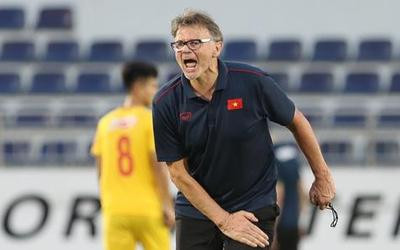 HLV Troussier hài lòng dù thua Hàn Quốc 0-6: Kết quả không phải là mục tiêu