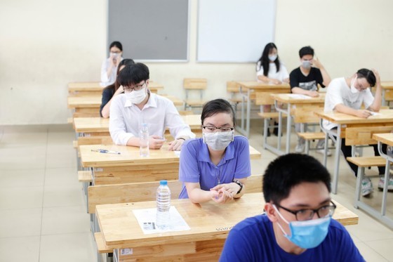 Over 47,500 students of Dong Nai, Binh Duong join high school graduation exam