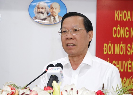 HCMC Innovative Startup Center must have international scale: HCMC Chairman