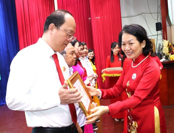 HCMC Red Cross Society launches "Humane Tet” program