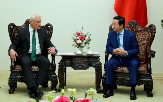 Vietnam wants to learn UK's experience in renewable energy development