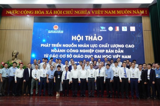 Ministry focuses on training workforce for semiconductor chip industry