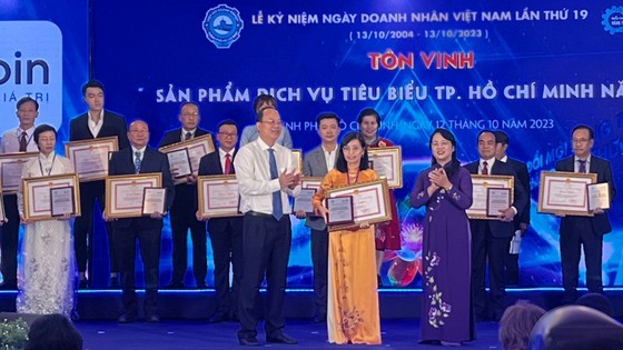 HCMC honors 100 typical products and services in 2023