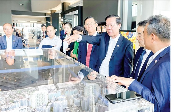 HCMC leaders learn about TOD development in Japan