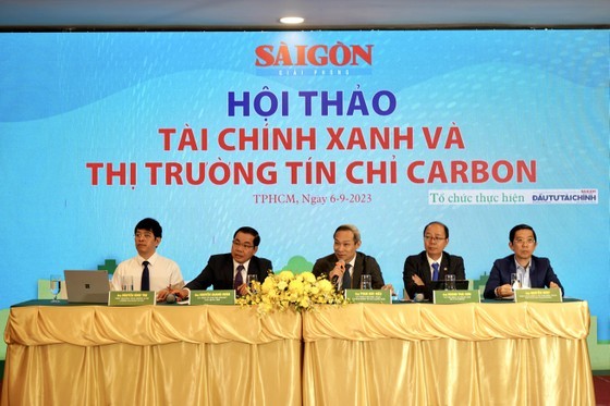 Vietnam should develop green finance: Experts