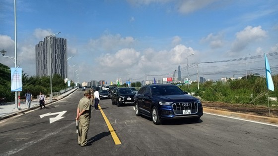 Parallel road of HCMC - Long Thanh - Dau Giay expressway open to traffic