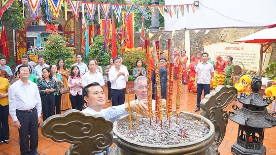 Ceremony held to commemorate Saint Tran Hung Dao