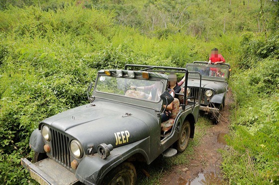 Four foreign tourists missing in Lam Dong flood