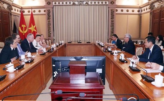 HCMC, German state seek cooperation opportunities